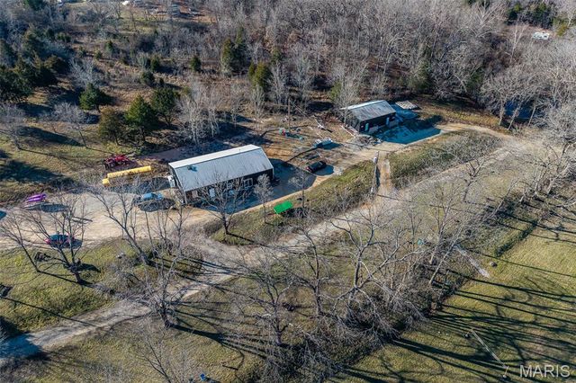 30633 MARIGOLD, Lebanon, MO 65536