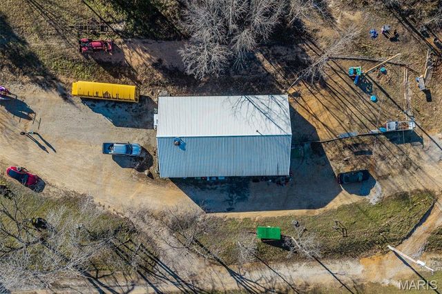 30633 MARIGOLD, Lebanon, MO 65536