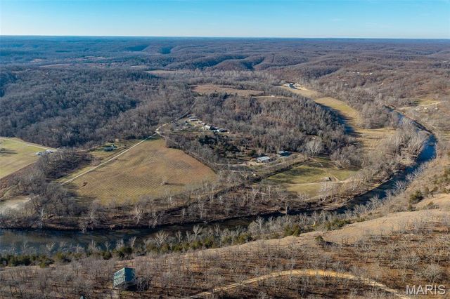 30633 MARIGOLD, Lebanon, MO 65536