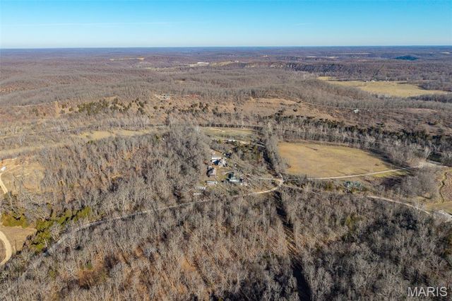 30633 MARIGOLD, Lebanon, MO 65536