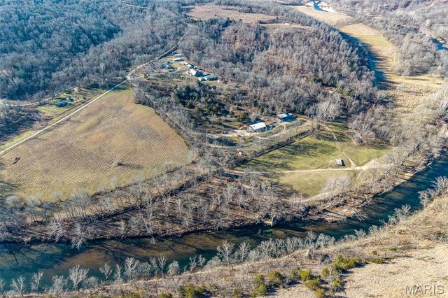 30633 MARIGOLD, Lebanon, MO 65536