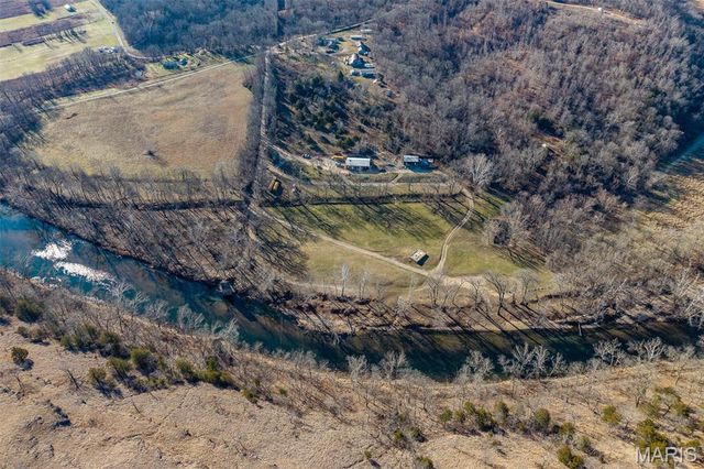 30633 MARIGOLD, Lebanon, MO 65536