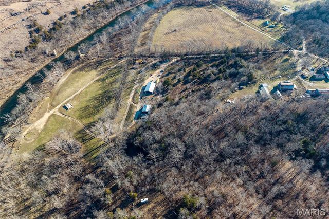 30633 MARIGOLD, Lebanon, MO 65536