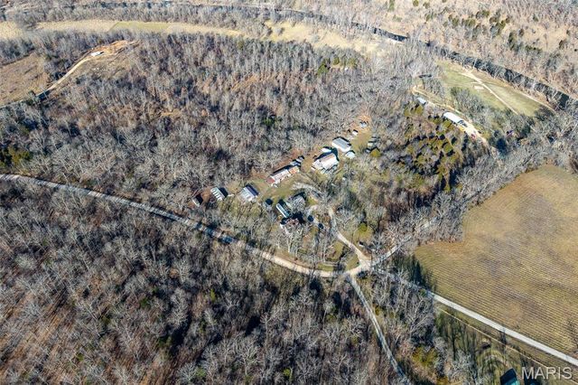 30633 MARIGOLD, Lebanon, MO 65536