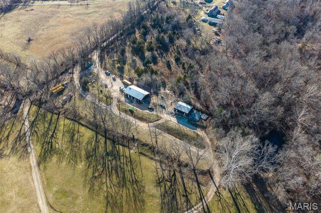 30633 MARIGOLD, Lebanon, MO 65536