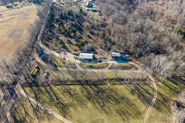 30633 MARIGOLD, Lebanon, MO 65536