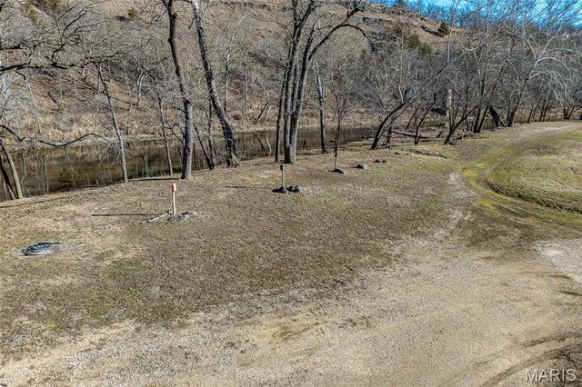 30633 MARIGOLD, Lebanon, MO 65536