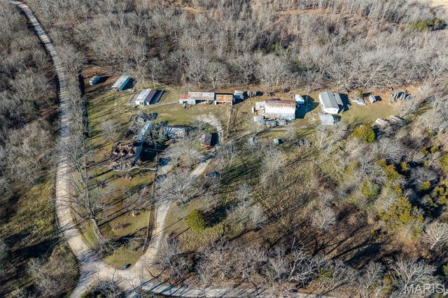 30633 MARIGOLD, Lebanon, MO 65536