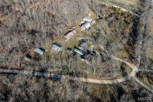 30633 MARIGOLD, Lebanon, MO 65536