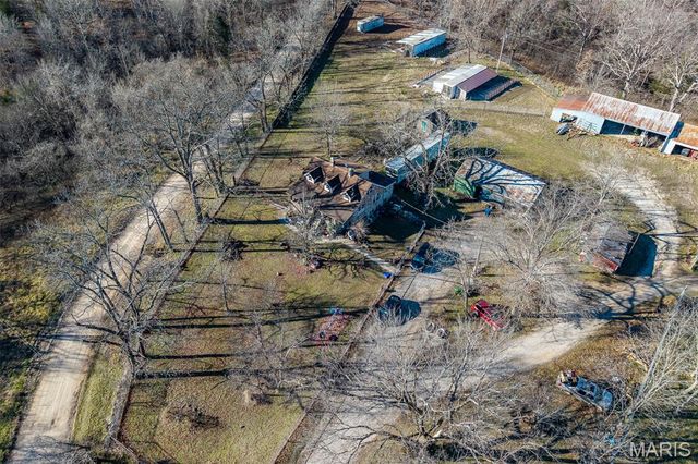 30633 MARIGOLD, Lebanon, MO 65536