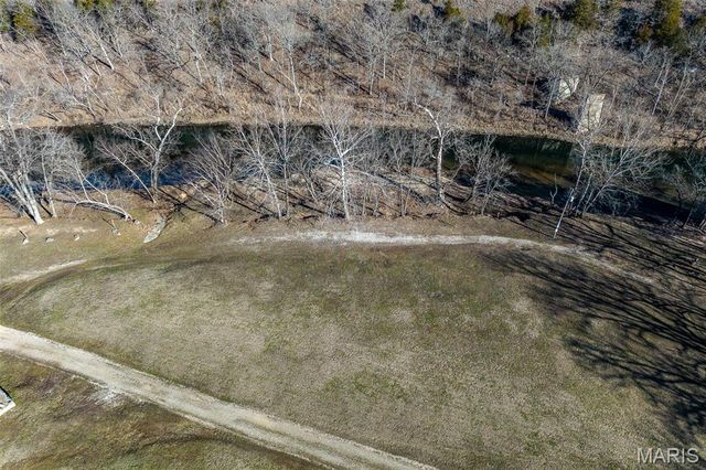 30633 MARIGOLD, Lebanon, MO 65536