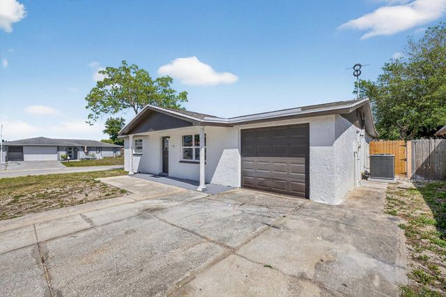 7735 BROOKRIDGE DRIVE, Port Richey, FL 34668