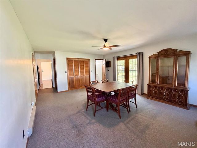11 Garden Place, Montgomery, MO 63361