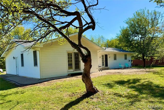 11 Garden Place, Montgomery, MO 63361