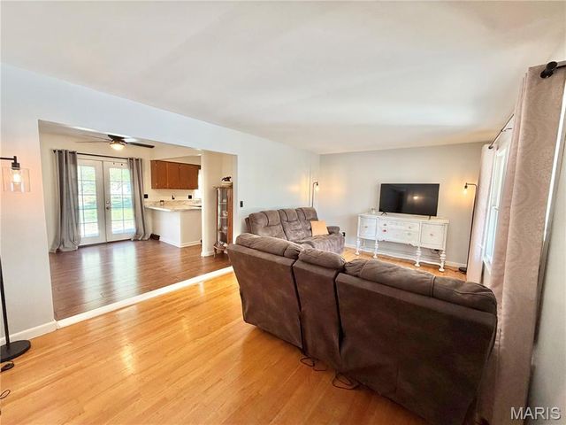 11 Garden Place, Montgomery, MO 63361