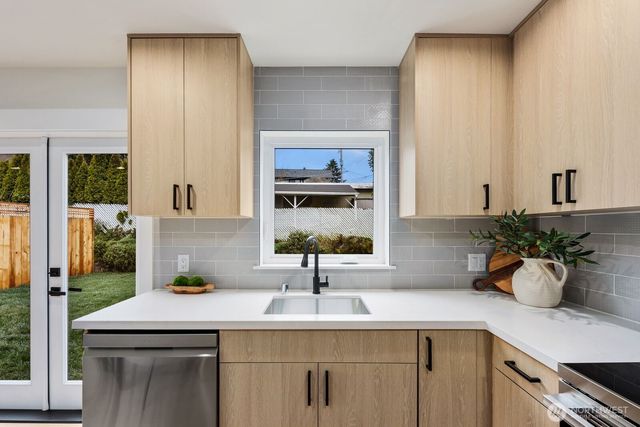 3110 SW 97th Street, Seattle, WA 98126