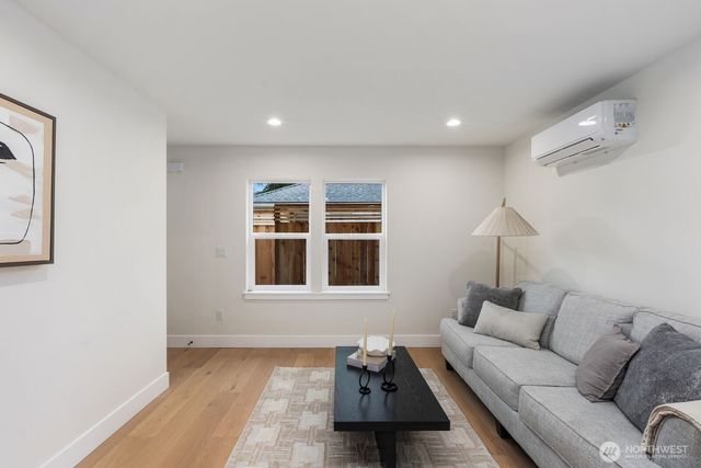 3110 SW 97th Street, Seattle, WA 98126