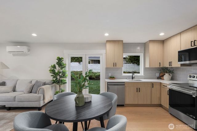 3110 SW 97th Street, Seattle, WA 98126