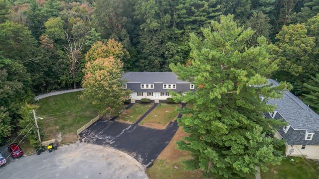 9 Debra Ln 1, Bellingham, MA 02019
