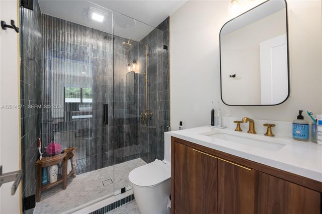 15110 N Saxon Cir, Southwest Ranches, FL 33331
