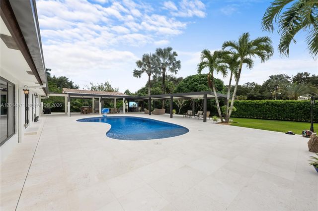 15110 N Saxon Cir, Southwest Ranches, FL 33331