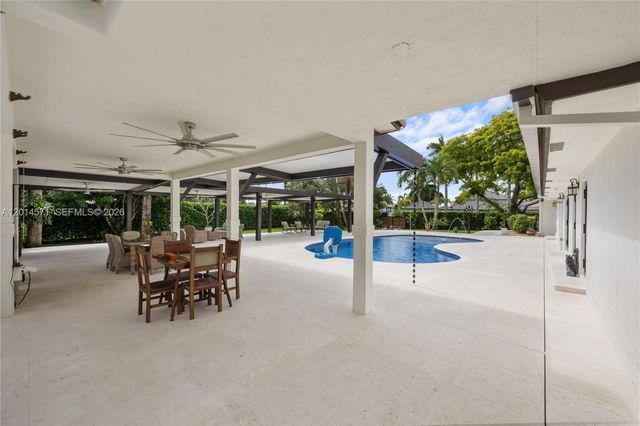 15110 N Saxon Cir, Southwest Ranches, FL 33331