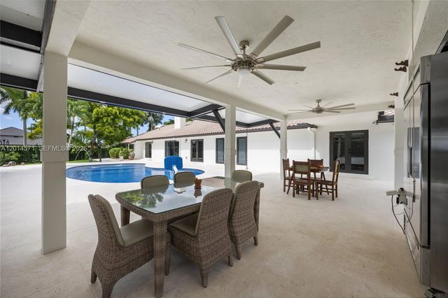 15110 N Saxon Cir, Southwest Ranches, FL 33331