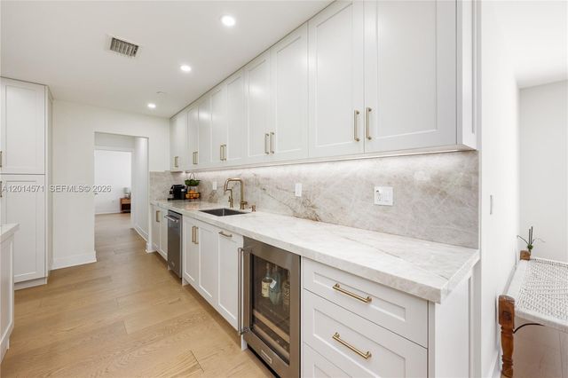 15110 N Saxon Cir, Southwest Ranches, FL 33331