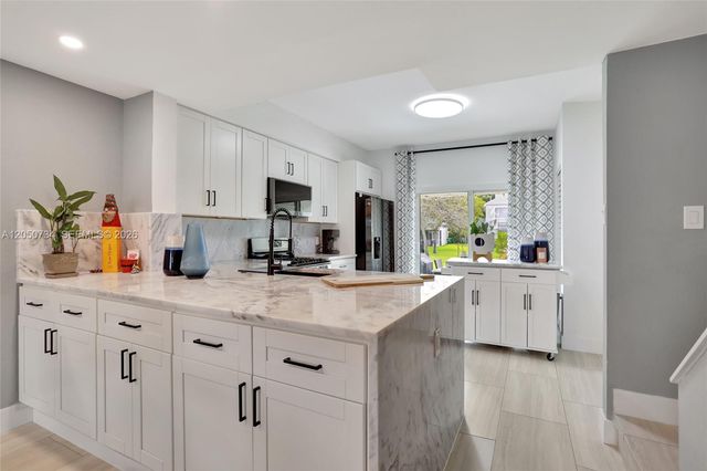 7921 Sanibel Drive 7921, Tamarac, FL 33321