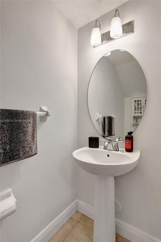 7921 Sanibel Drive 7921, Tamarac, FL 33321