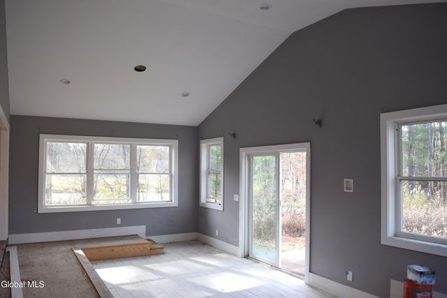 39 Ruggles Road, Saratoga Springs, NY 12866