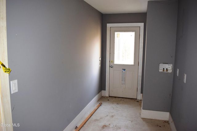 39 Ruggles Road, Saratoga Springs, NY 12866