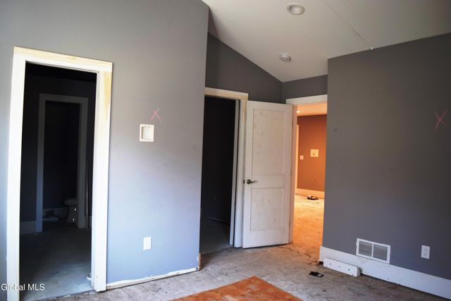 39 Ruggles Road, Saratoga Springs, NY 12866