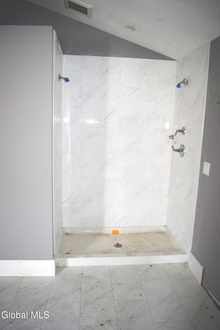 39 Ruggles Road, Saratoga Springs, NY 12866