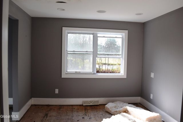 39 Ruggles Road, Saratoga Springs, NY 12866