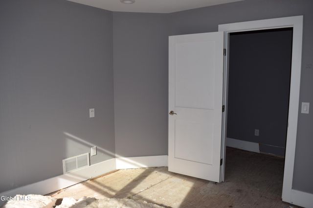 39 Ruggles Road, Saratoga Springs, NY 12866