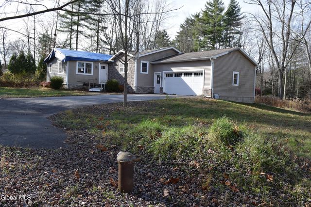 39 Ruggles Road, Saratoga Springs, NY 12866