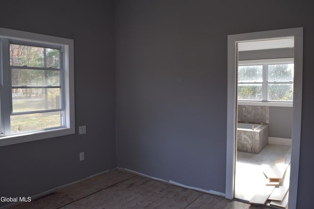 39 Ruggles Road, Saratoga Springs, NY 12866