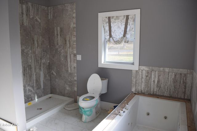 39 Ruggles Road, Saratoga Springs, NY 12866