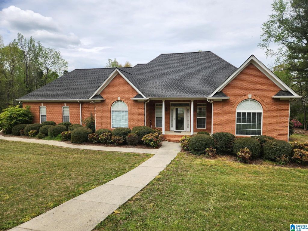 101 EDGEWOOD CIRCLE, Oneonta, AL 35121