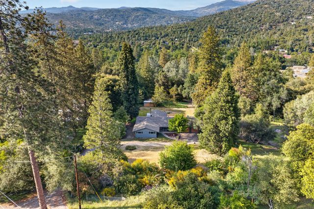 49947 Road 426, Oakhurst, CA 93644