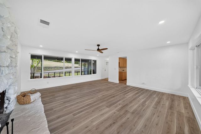 49947 Road 426, Oakhurst, CA 93644
