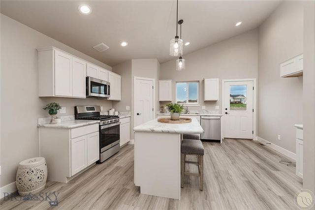 2204 Oriole Drive, Belgrade, MT 59714