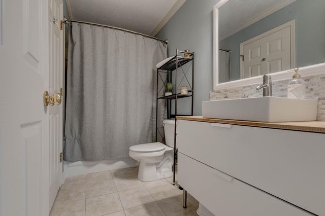 1525 Casper Court, Lexington, KY 40511