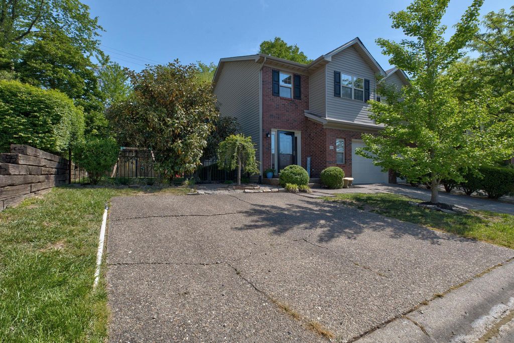 1525 Casper Court, Lexington, KY 40511