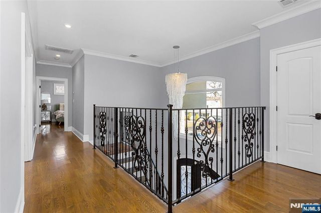 537 Spring Valley Road, Paramus, NJ 07652