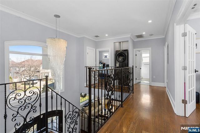 537 Spring Valley Road, Paramus, NJ 07652