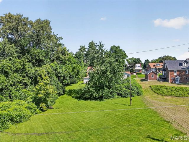 38 S 86th Street, Belleville, IL 62223