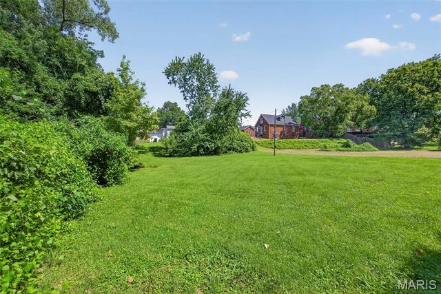 38 S 86th Street, Belleville, IL 62223