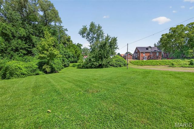 38 S 86th Street, Belleville, IL 62223
